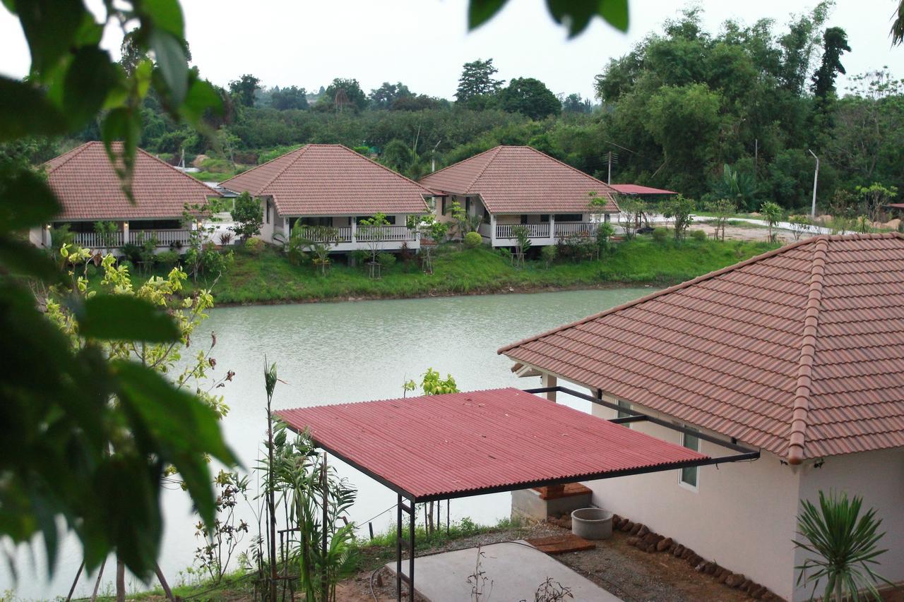 Pirom Lake And Resort Si Maha Phot Экстерьер фото